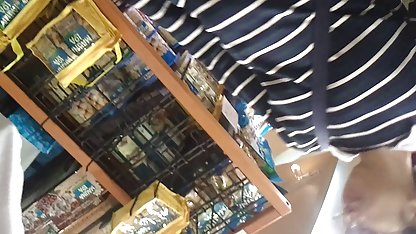تماس دانلودفیلم شکسی پوست با پسر بچه را در صندلی عقب تاکسی