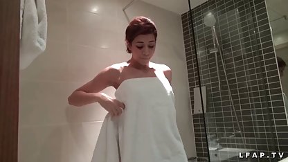 زن عاقل دانلودفیلم سوپرسکسی نیست لمس گربه